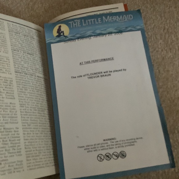 Rare!! Excellent condition The Little Mermaid Broadway Playbill - Picture 2 of 4